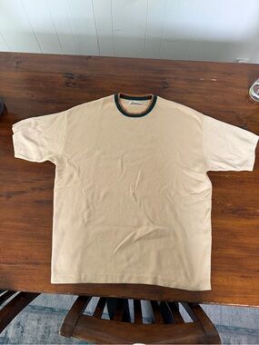 Zara Beige Short Sleeve Crewneck Tee with Dark Green & Rust Trim